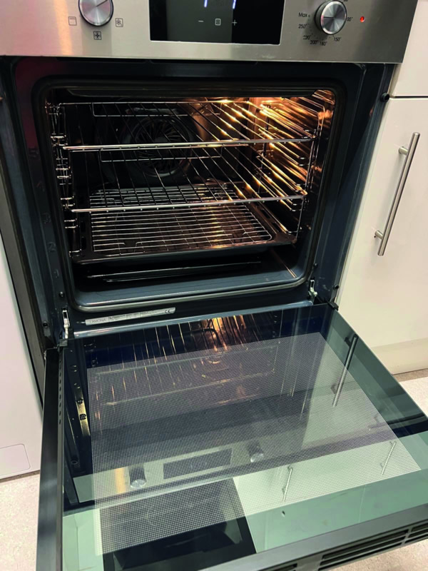 Oven after cleaning